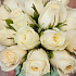 Белые розы White Kenya в шляпной коробке Demi BLUE - Фото 3