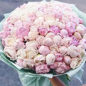 Букет пионов "Раннее утро" №2