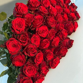 Букет из красных роз премиум сорта - Эксплорер