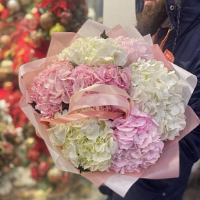 Букет из гортензии №165