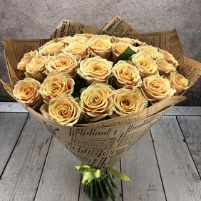 Букет Ноэлия цвета айвори