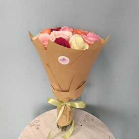 Микс из 19 роз