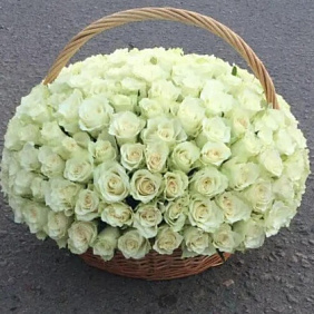 Корзина с цветами №475