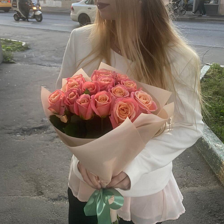 15 персиковых роз - Фото 2