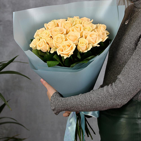 25 кремовых роз 50 см - Фото 3