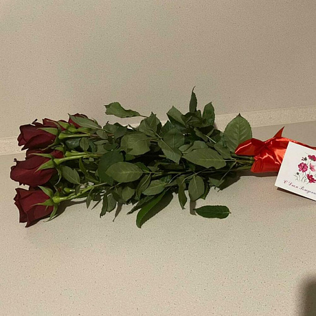 Букет бордовых роз - Фото 3