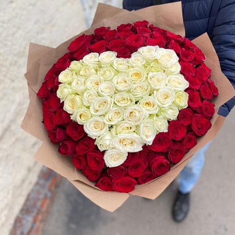Букет из 101 розы в форме сердца - Фото 4