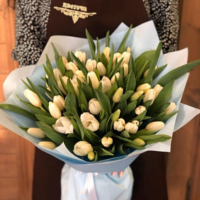 Букет из тюльпанов "РОСИНА"