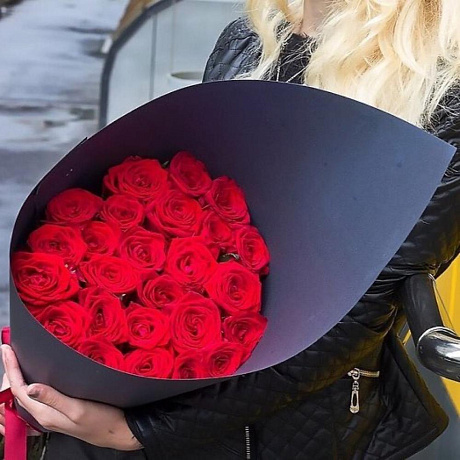 Букет из 25 красных роз №171 - Фото 3