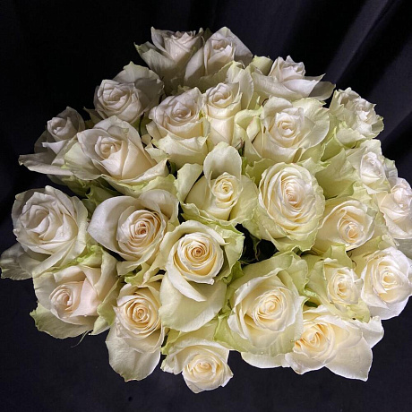 25 белых роз букетик - Фото 5