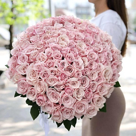 101 розовой розы 70 см.