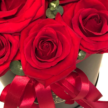 Цветы в коробке 19 красных роз - Фото 5