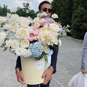 Цветы в коробке №973