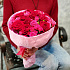 Яркий букет из красных и малиновых роз №160 - Фото 4