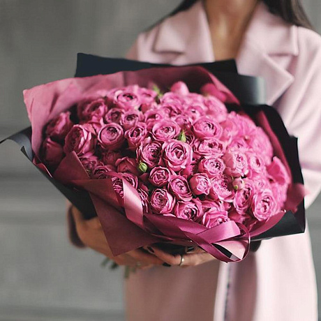 Большой букет из пионовидных кустовых роз Premium-класса Misty Bubbles (Мисти Бабблз) в дизайнерской упаковке - Фото 4