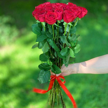 Букет из 19 красных роз №160 - Фото 3