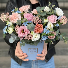 Букет цветов "Цветущее очарование"