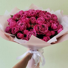 Букет из пионовидной кустовой розы №161