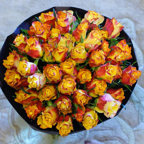 Букет из 51 кенийской розы сорта Даун Таун - Фото 3