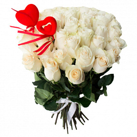 Букет из 41 белой розы с сердцем