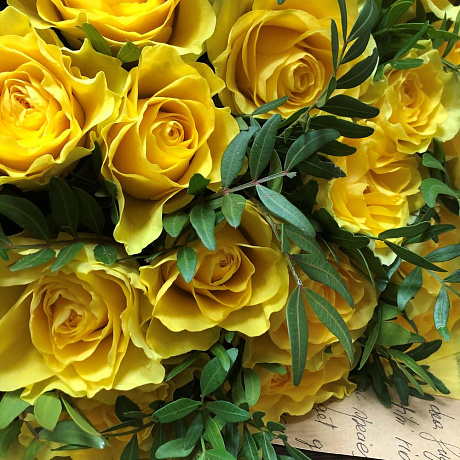 Желтая роза 19 шт с писташ. N252 - Фото 6