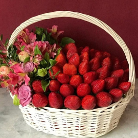 Букет цветов "С праздником" №163