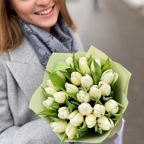 Букеты из белых тюльпаны - Фото 3