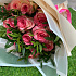 Букет из 19 роз Джумилия и зелени - Фото 6