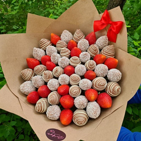 Букет цветов "Скарлет"