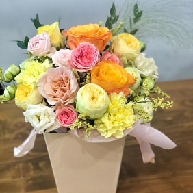 Цветы в коробке №769