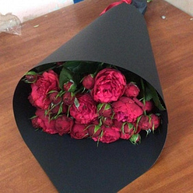 Букет цветов "Редроз"