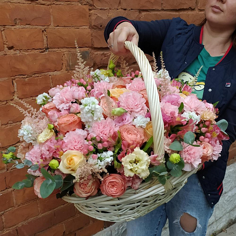Авторская корзина цветов VIP - Фото 3