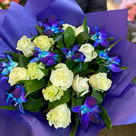 Синий цвет синий упаковке