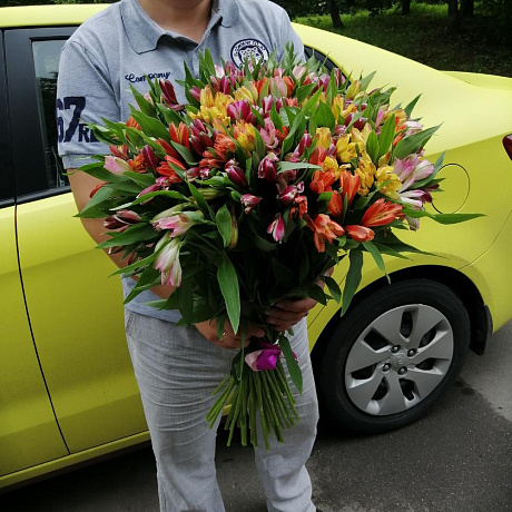 Букет цветов Охапка альстромерий - Фото 6