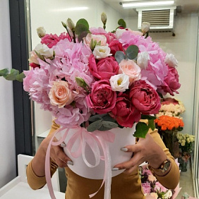 Цветы в коробке №549