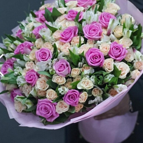 Букет цветов "Розовый бархат в пудре"