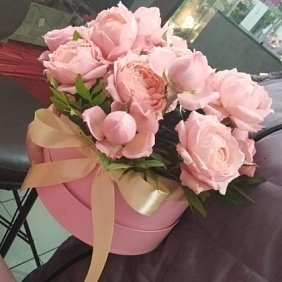 Цветы в коробке №949