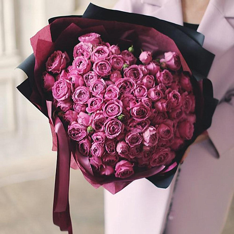 Большой букет из пионовидных кустовых роз Premium-класса Misty Bubbles (Мисти Бабблз) в дизайнерской упаковке - Фото 3