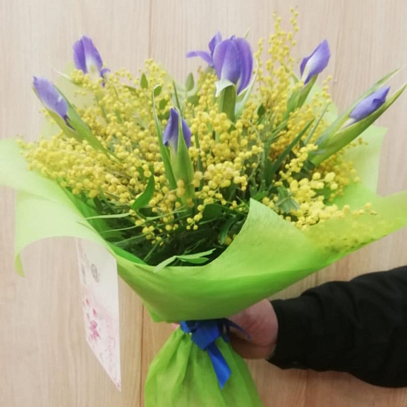 Букет из цветов на 23 февраля - Фото 2