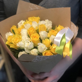 Букет цветов "Солнце на снегу"