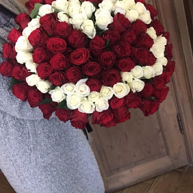 Большой букет из роз для девушки "КЛАССИКА"