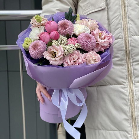 Букет Венера из кустовых пионовидных роз, момоки, озотамнуса и эустомы - Фото 5