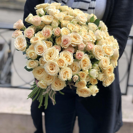 Букет из 35 кустовых роз №162 - Фото 4