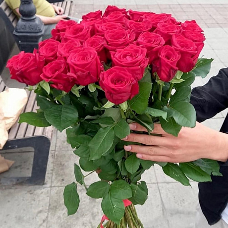 25 красных роз 70 см - Фото 3