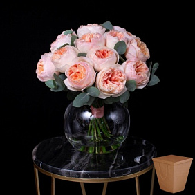 Букет из 15 пионовидных роз №164