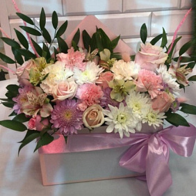 Цветы в коробке №351