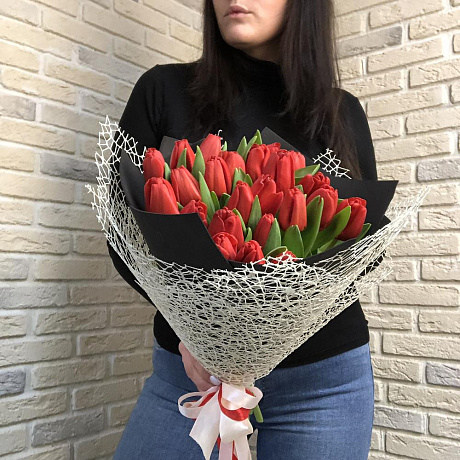 19 Красных тюльпанов - Фото 3