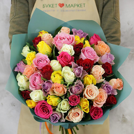Букет из 51 разноцветных кенийских роз - Фото 2
