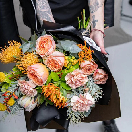 Букет из цветов Люди в чёрном - Фото 6