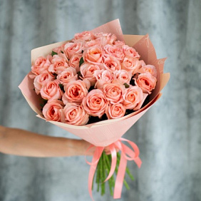 Пионовидные розы Лондон Ай